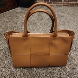 Valentina Fiore woven leather bag